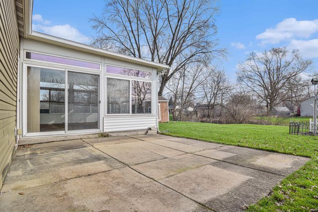 1506 Cantondale Lane, Mishawaka, IN 46544