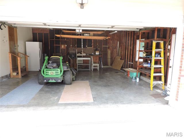 3330 Highway A, Washington, MO 63090
