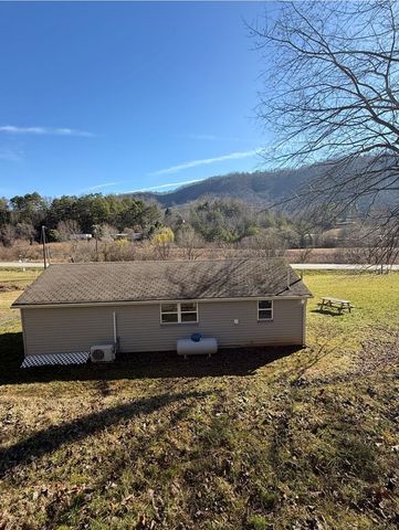 3975 Nc Highway 141, Marble, NC 28905