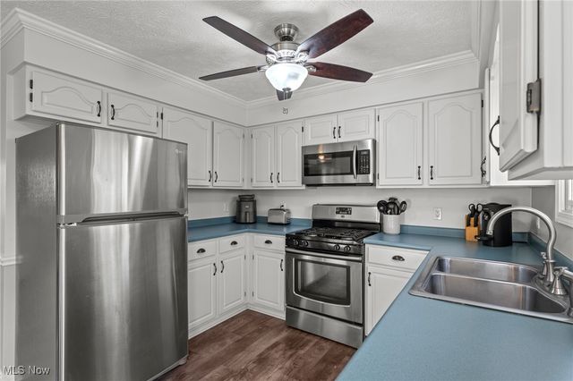 1831 Woodbine Circle, Massillon, OH 44646