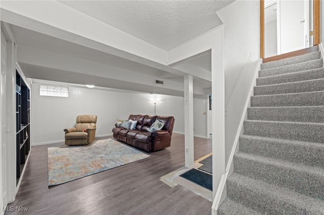 1831 Woodbine Circle, Massillon, OH 44646