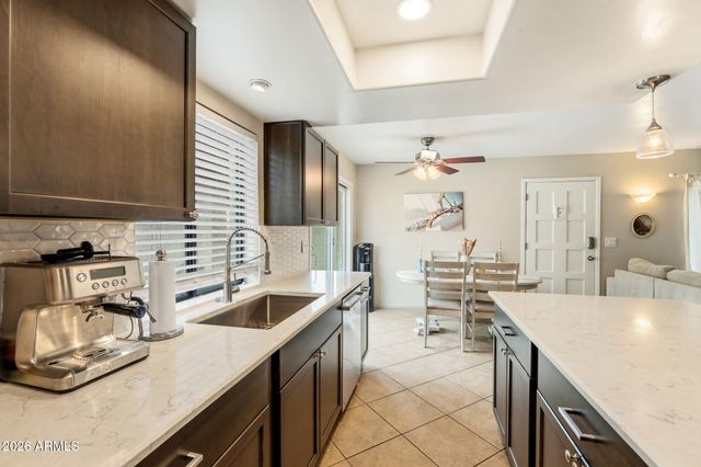 8805 S 48TH Street 1, Phoenix, AZ 85044