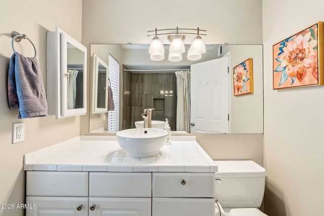 8805 S 48TH Street 1, Phoenix, AZ 85044