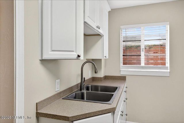 2761 ST JOHNS Avenue, Jacksonville, FL 32205