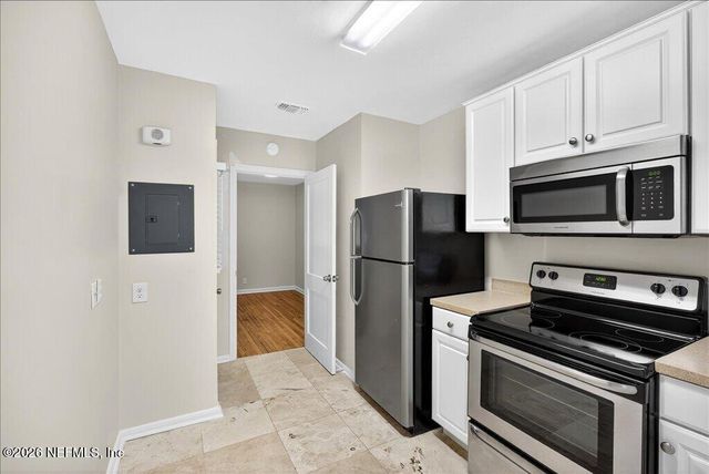 2761 ST JOHNS Avenue, Jacksonville, FL 32205