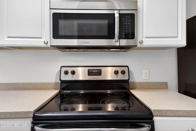 2761 ST JOHNS Avenue, Jacksonville, FL 32205