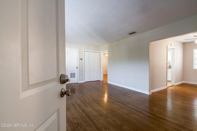 2761 ST JOHNS Avenue, Jacksonville, FL 32205