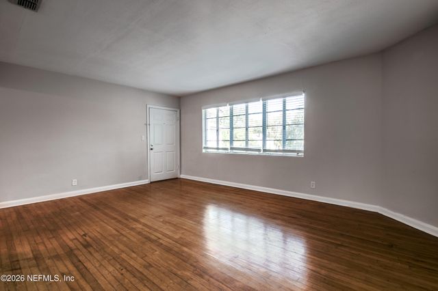 2761 ST JOHNS Avenue, Jacksonville, FL 32205