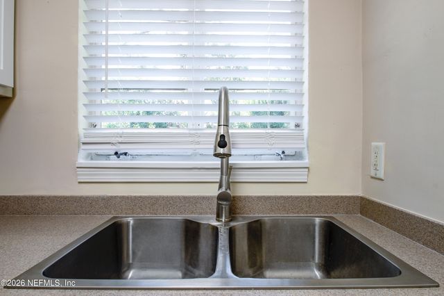 2761 ST JOHNS Avenue, Jacksonville, FL 32205