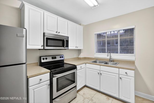 2761 ST JOHNS Avenue, Jacksonville, FL 32205