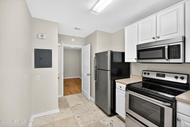 2761 ST JOHNS Avenue, Jacksonville, FL 32205