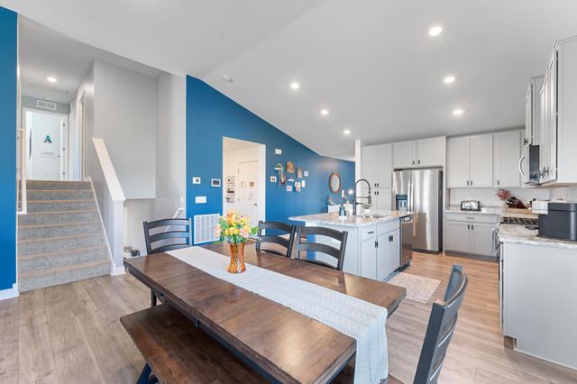 1821 Dauwalter Circle, Carver, MN 55315