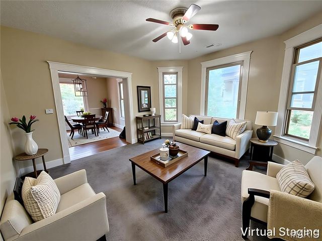 902 Royal Street, Alton, IL 62002