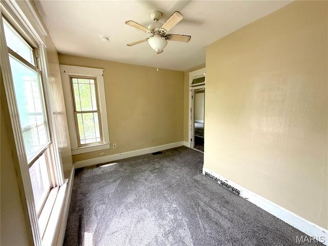 902 Royal Street, Alton, IL 62002