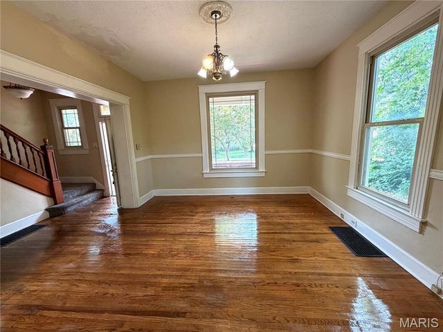 902 Royal Street, Alton, IL 62002