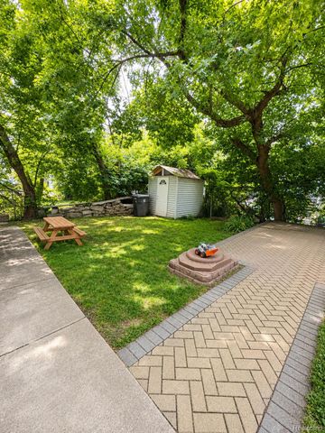 97 N Merrimac Street, Pontiac, MI 48340