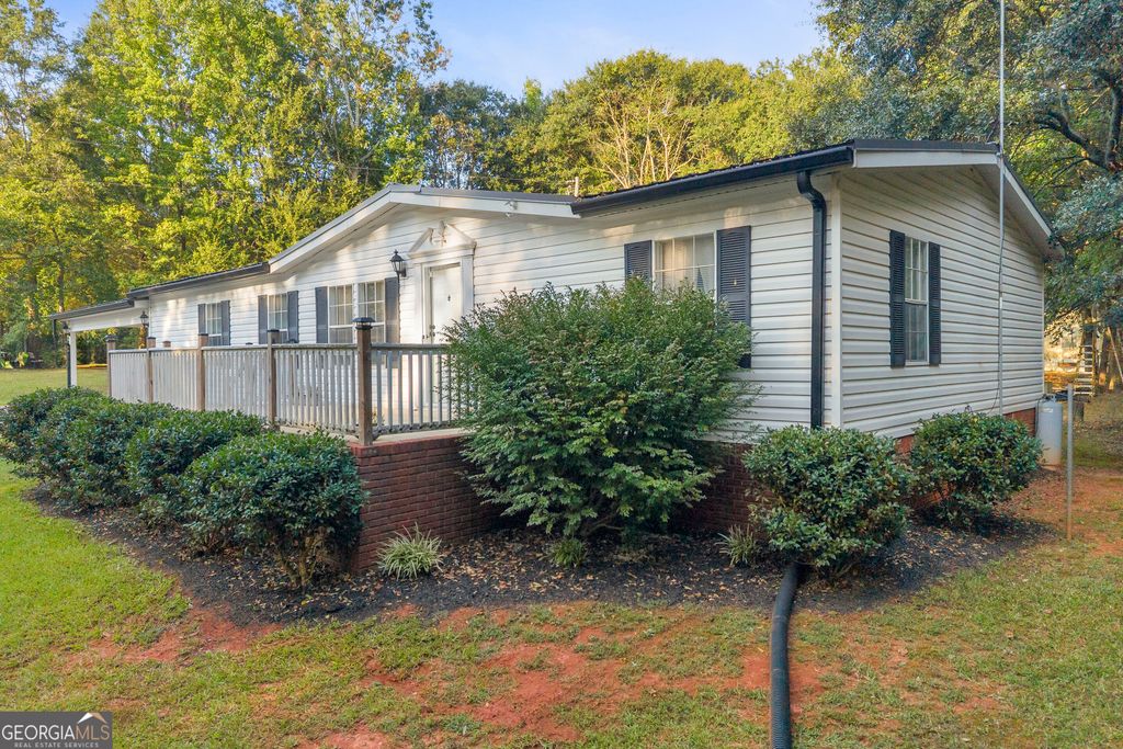 763 Akins Lunsford Road, Canon, GA 30520 — exterior