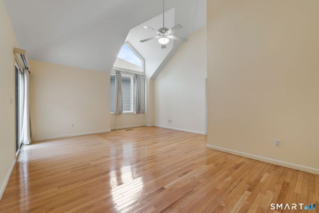 12 Elizabeth Court 12, Stonington, CT 06355