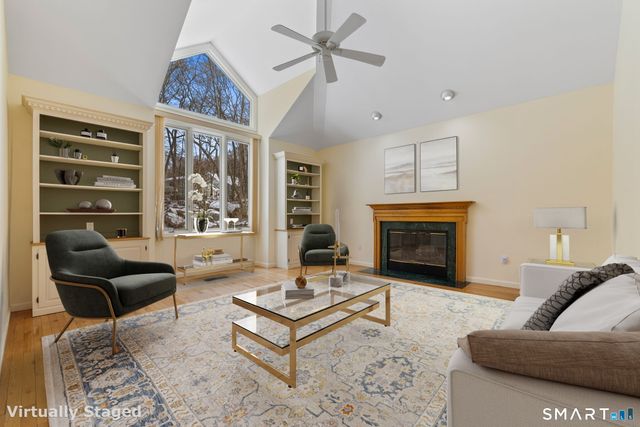 12 Elizabeth Court 12, Stonington, CT 06355