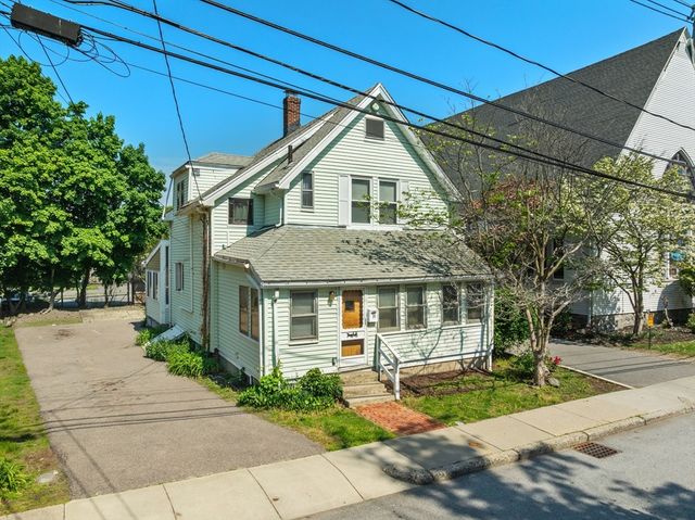 25 Curve St, Newton, MA 02465
