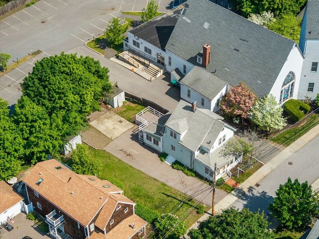 25 Curve St, Newton, MA 02465