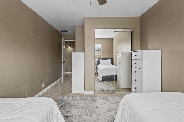 124 Casita Vista Place NW, Albuquerque, NM 87105