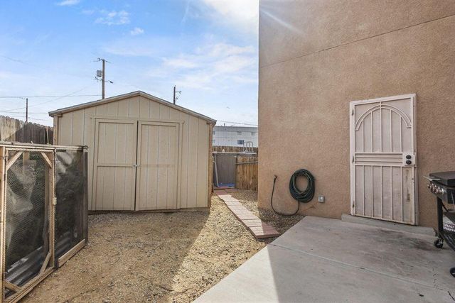 124 Casita Vista Place NW, Albuquerque, NM 87105