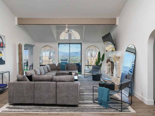 9505 Meadow Mesa, Escondido, CA 92026