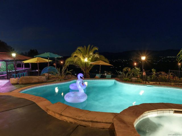 9505 Meadow Mesa, Escondido, CA 92026