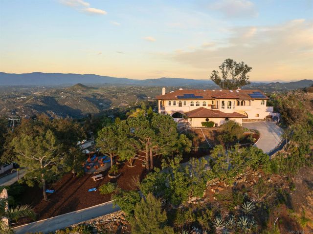9505 Meadow Mesa, Escondido, CA 92026