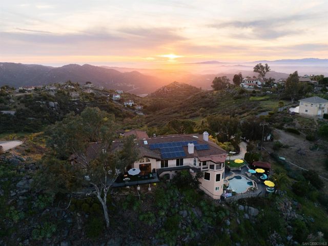 9505 Meadow Mesa, Escondido, CA 92026