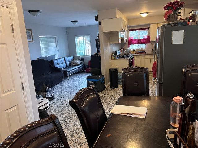 10970 Avalon Boulevard, Los Angeles, CA 90061