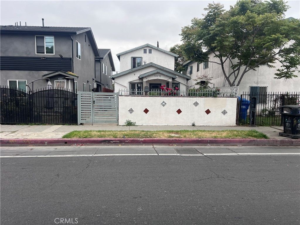 10970 Avalon Boulevard, Los Angeles, CA 90061