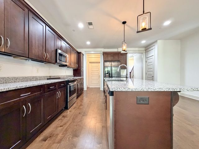 2948 Cherrybark Ct, Hermitage, TN 37076