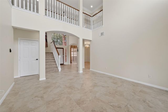 1006 Pointe Loma Drive, Sugar Land, TX 77479