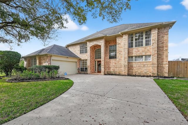 1006 Pointe Loma Drive, Sugar Land, TX 77479