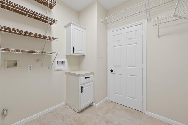 1006 Pointe Loma Drive, Sugar Land, TX 77479