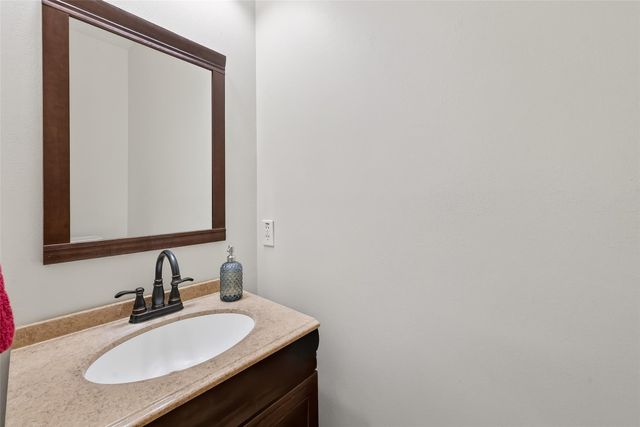 1006 Pointe Loma Drive, Sugar Land, TX 77479