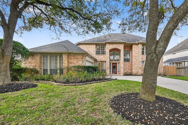 1006 Pointe Loma Drive, Sugar Land, TX 77479