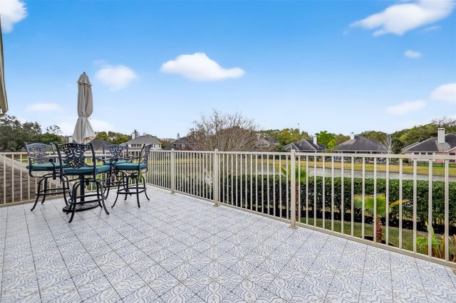 1006 Pointe Loma Drive, Sugar Land, TX 77479