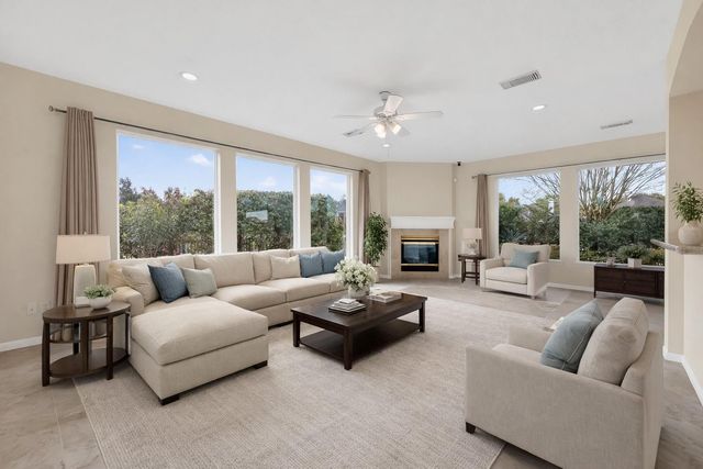 1006 Pointe Loma Drive, Sugar Land, TX 77479