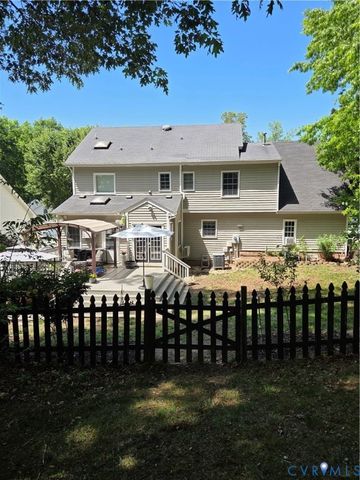 15105 Manor Gate Pl, Midlothian, VA 23112