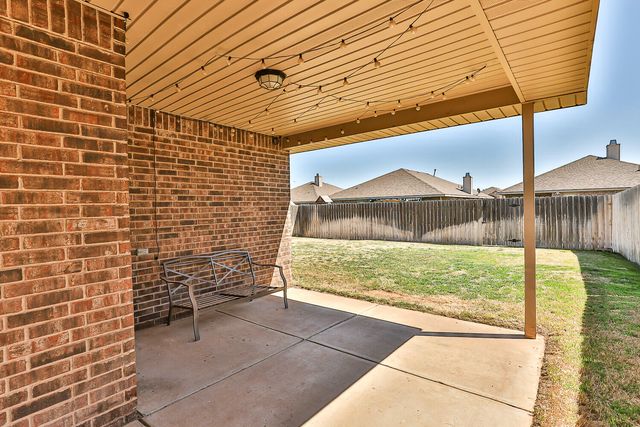 11207 Dover Avenue, Lubbock, TX 79424
