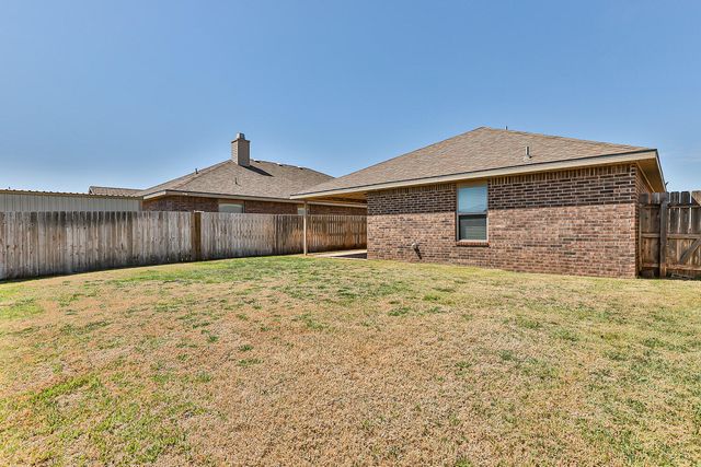 11207 Dover Avenue, Lubbock, TX 79424