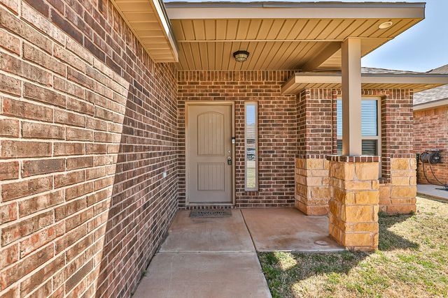 11207 Dover Avenue, Lubbock, TX 79424