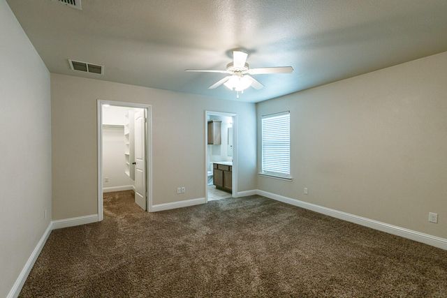 11207 Dover Avenue, Lubbock, TX 79424