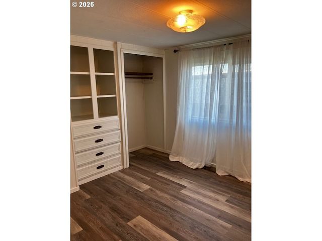 2902 E 2ND St 12, Newberg, OR 97132