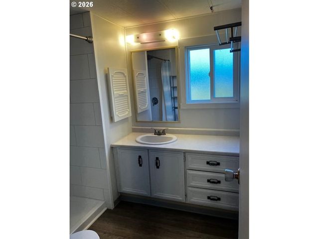 2902 E 2ND St 12, Newberg, OR 97132