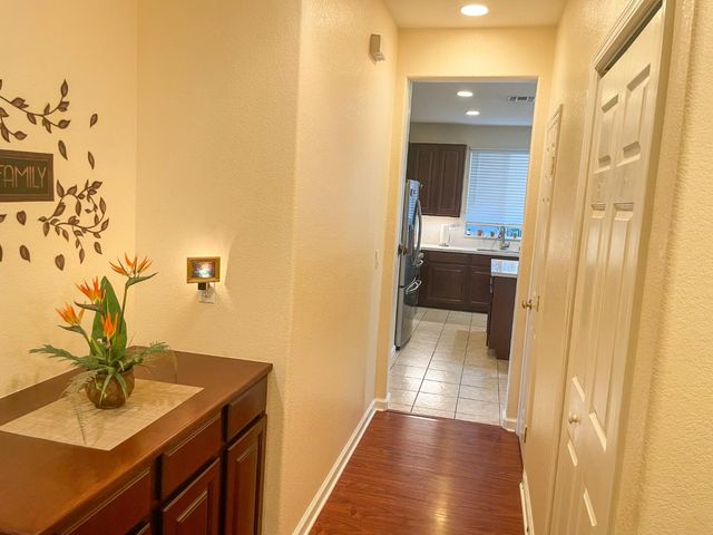 127 Argillite Ave, Lathrop, CA 95330