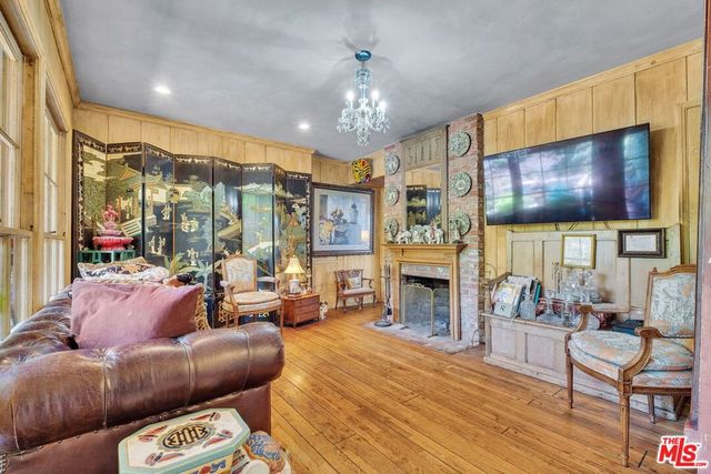 10743 National Place, Los Angeles, CA 90034
